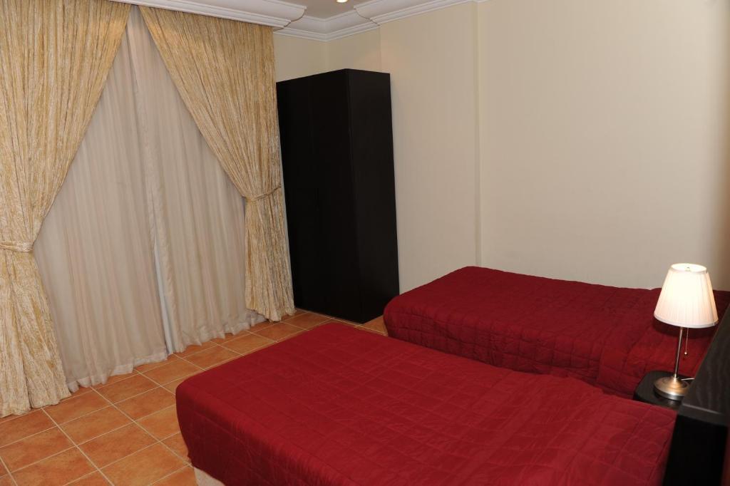 Gulf Continental Suite Kuwait City Bagian luar foto
