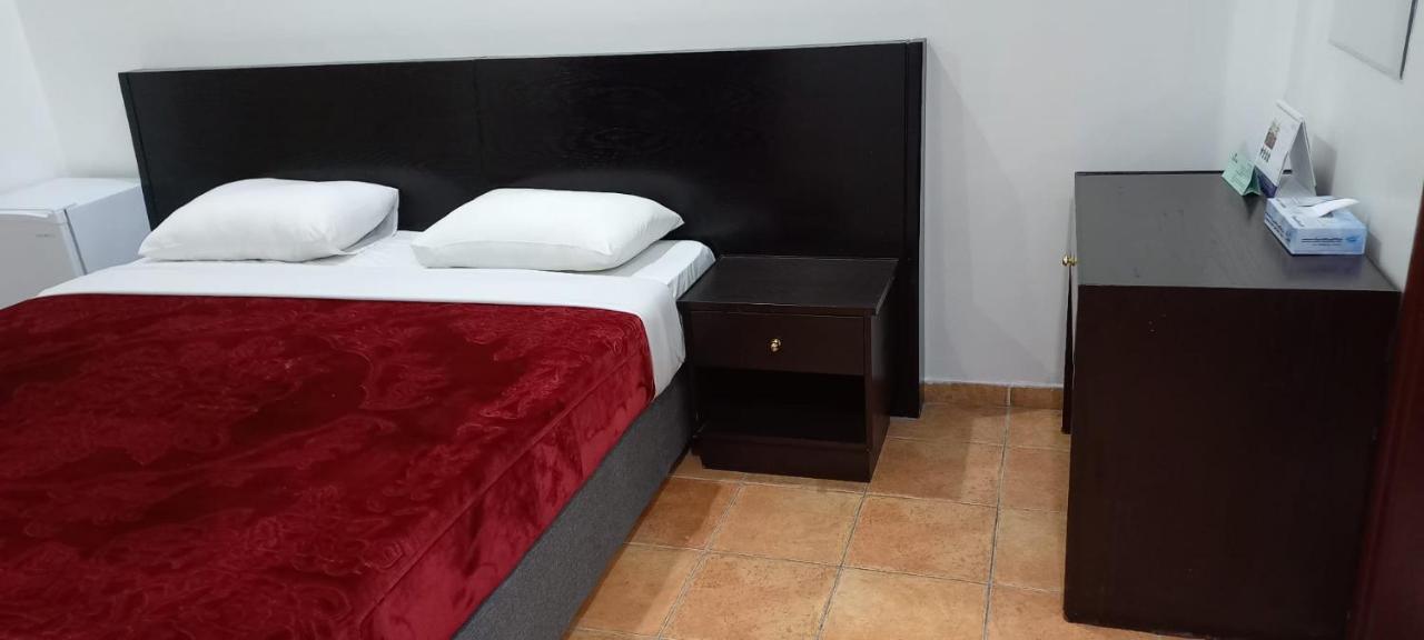 Gulf Continental Suite Kuwait City Bagian luar foto