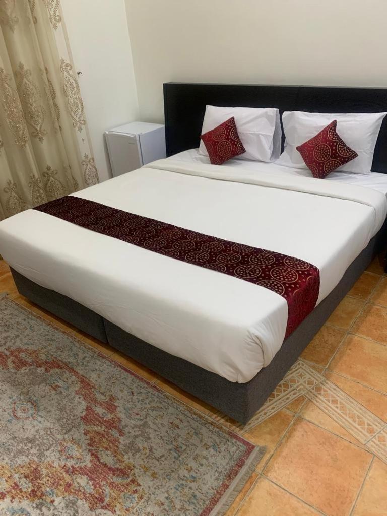 Gulf Continental Suite Kuwait City Bagian luar foto